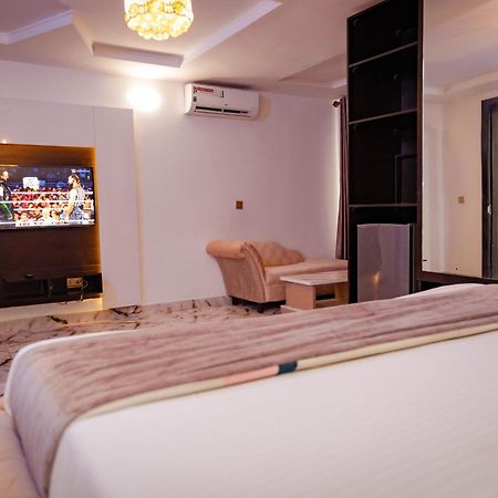 247 Luxury Hotel Lekki Exterior photo