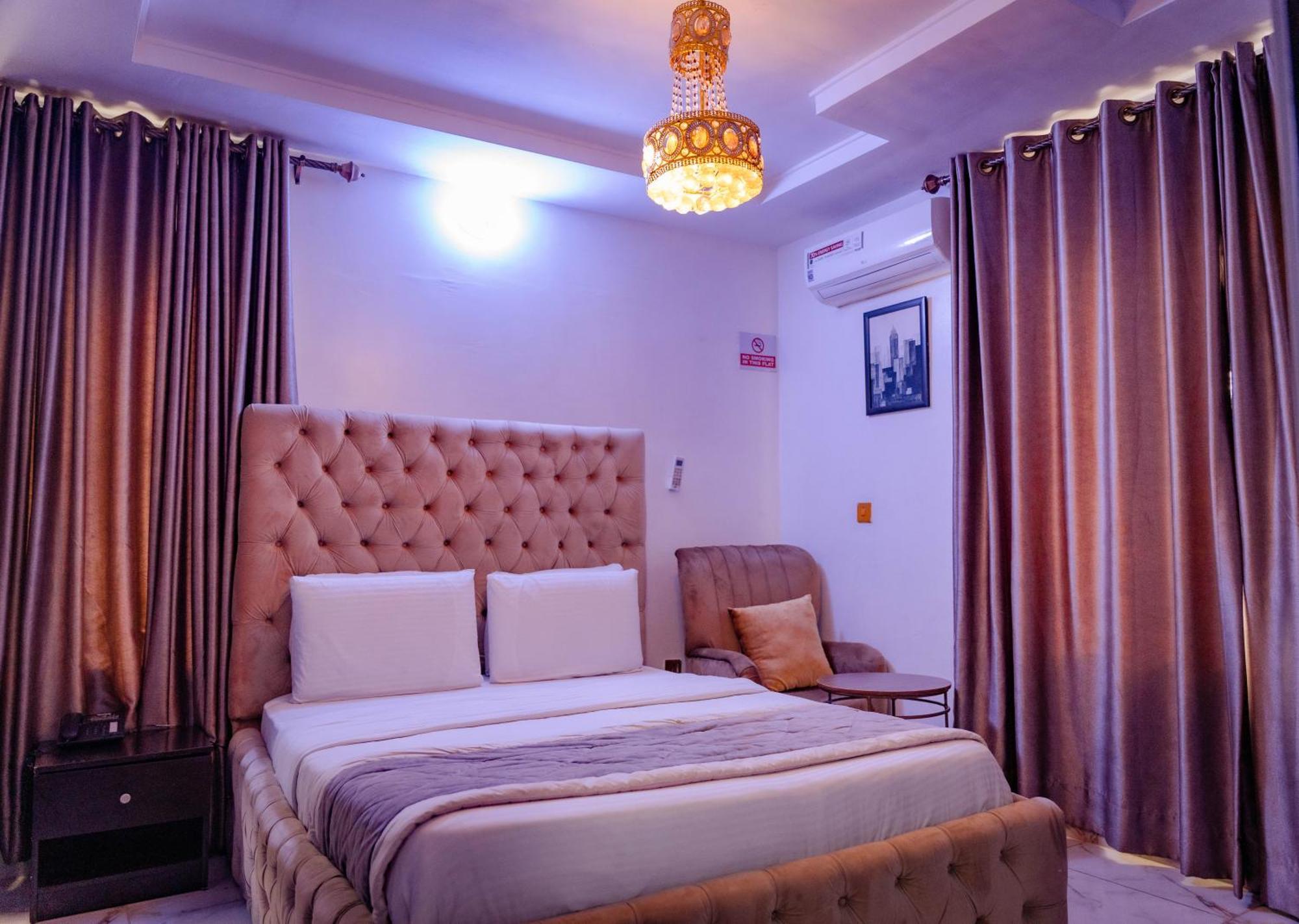 247 Luxury Hotel Lekki Exterior photo