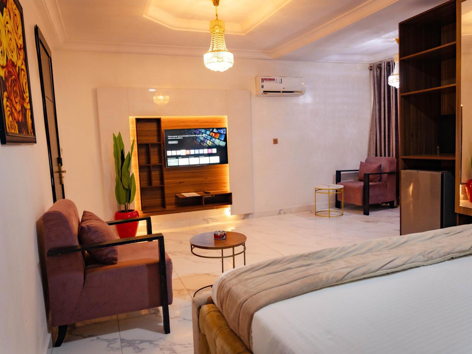 247 Luxury Hotel Lekki Exterior photo