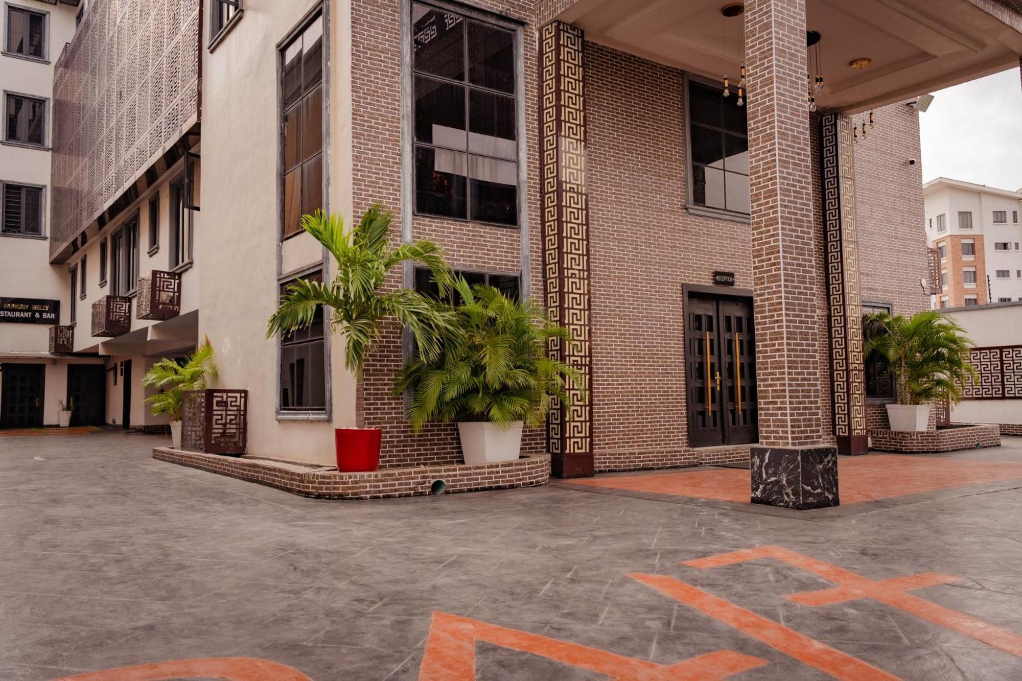 247 Luxury Hotel Lekki Exterior photo